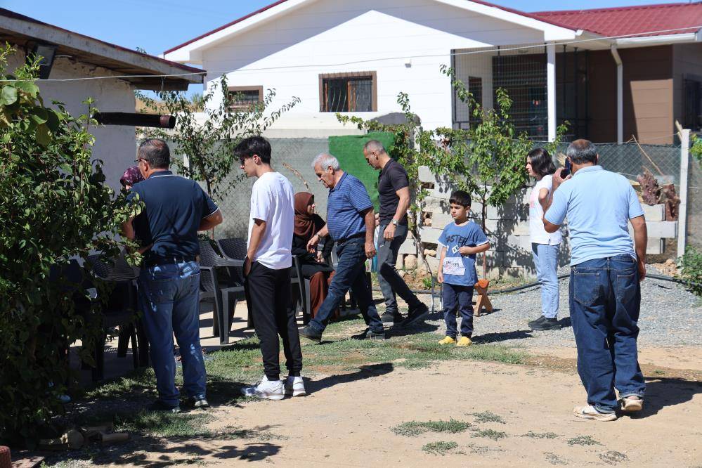 Konya’da gördüğü tedaviyi Elazığ’a taşıdı! Günde 200 kişi kapıda 5